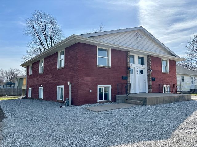 702 4th Avenue, Ottawa, IL 61350