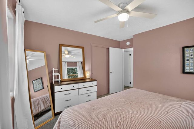 1239 Wren Road, Waterloo, IA 50701