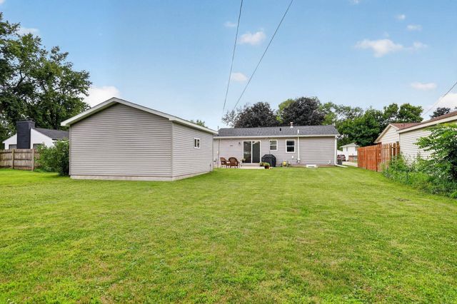 1239 Wren Road, Waterloo, IA 50701