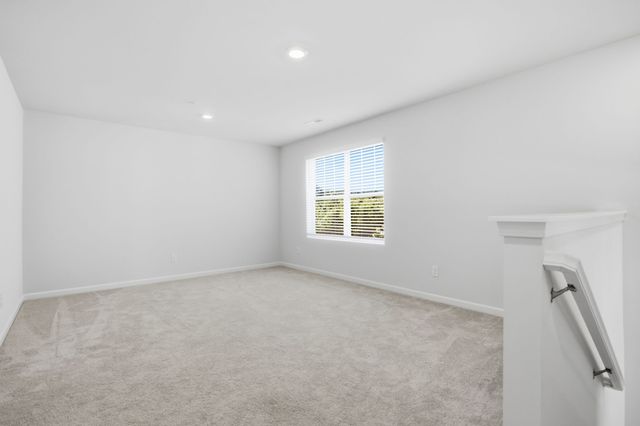 683 Birdie Dr, Spring Hill, TN 37174