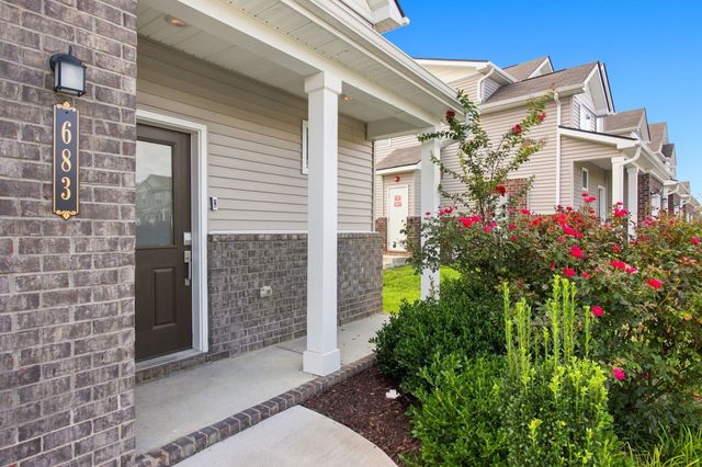 683 Birdie Dr, Spring Hill, TN 37174