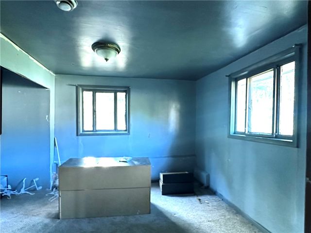 572 Alberts Dr, Monessen, PA 15062