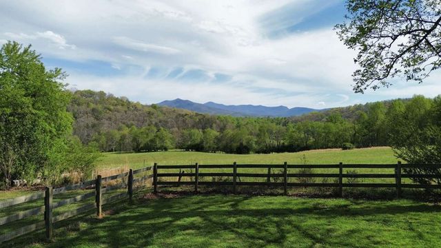 373 New Forest Road, Young Harris, GA 30582