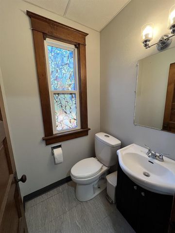 609 Milton Avenue, Janesville, WI 53545