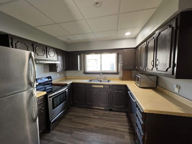 609 Milton Avenue, Janesville, WI 53545