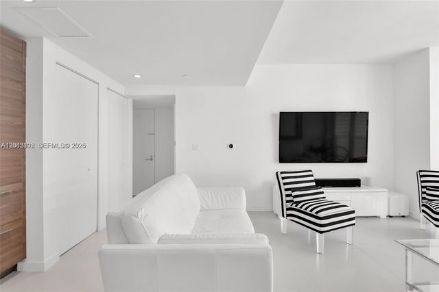1300 S Miami Ave 3007, Miami, FL 33130