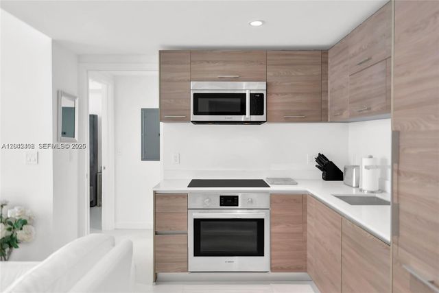 1300 S Miami Ave 3007, Miami, FL 33130