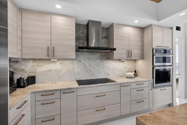 2 Water Club Way 2001, North Palm Beach, FL 33408