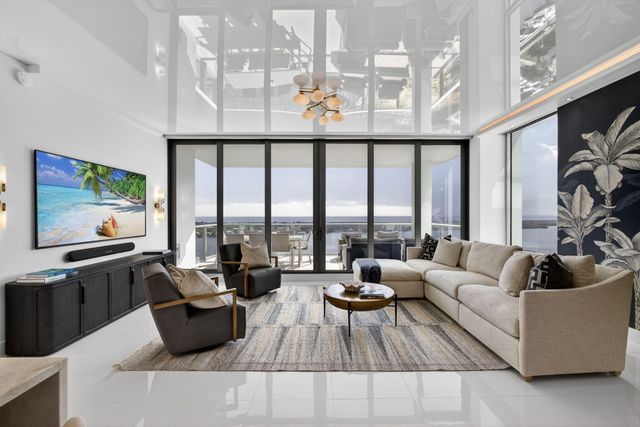 2 Water Club Way 2001, North Palm Beach, FL 33408