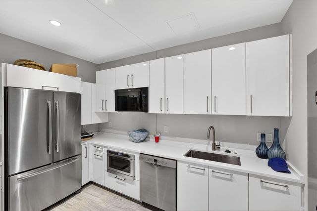 2 Water Club Way 2001, North Palm Beach, FL 33408