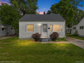 3657 Alvina Avenue, Warren, MI 48091