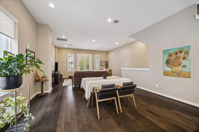 1917 Shearn Street, Houston, TX 77007