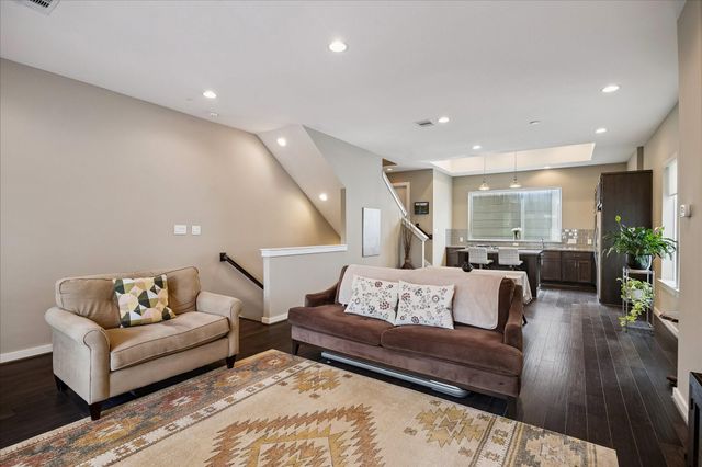 1917 Shearn Street, Houston, TX 77007
