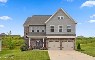 201 Aspen Drive, Lenoir City, TN 37771
