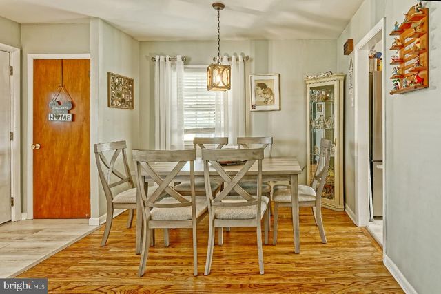 121 MORRIS AVE, Sewell, NJ 08080