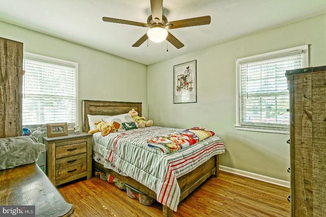 121 MORRIS AVE, Sewell, NJ 08080