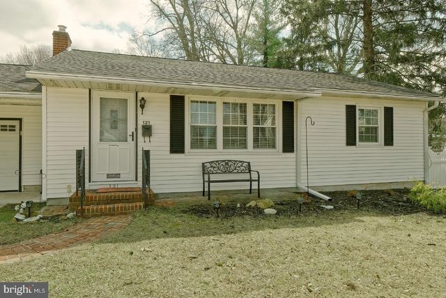 121 MORRIS AVE, Sewell, NJ 08080