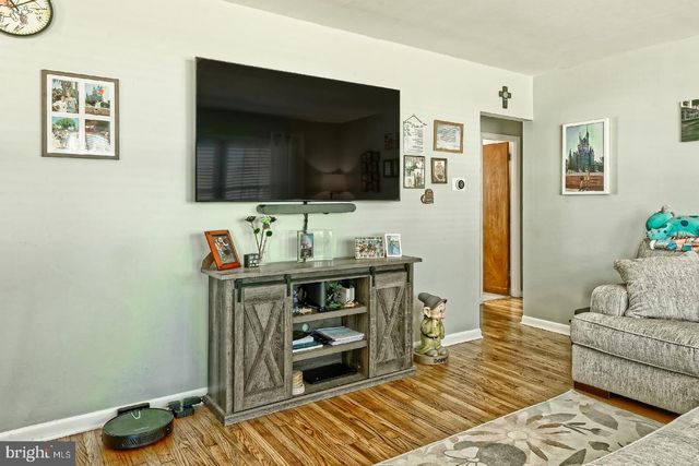 121 MORRIS AVE, Sewell, NJ 08080