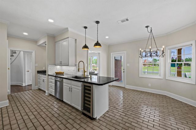 1712 Timber Ridge Circle, Corinth, TX 76210