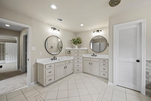 1712 Timber Ridge Circle, Corinth, TX 76210
