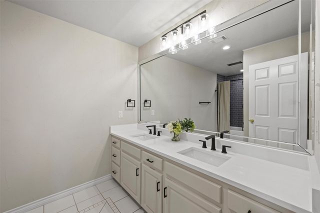 1712 Timber Ridge Circle, Corinth, TX 76210