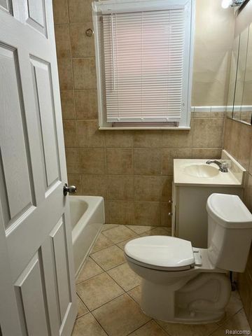 9694 Otsego Street, Detroit, MI 48204