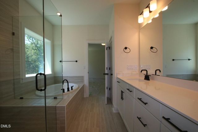 2499 Vetrina Way, Apex, NC 27502