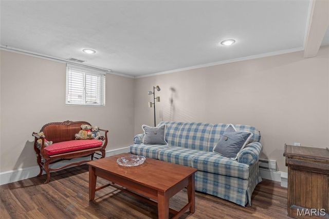 9016 Moritz Avenue, Brentwood, MO 63144