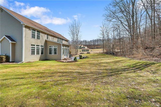 301 Starksboro Drive, Camillus, NY 13031
