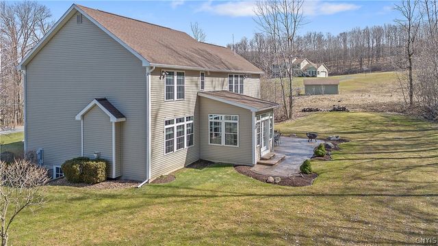 301 Starksboro Drive, Camillus, NY 13031