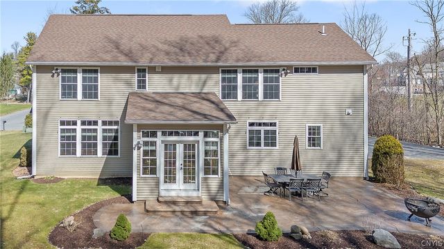 301 Starksboro Drive, Camillus, NY 13031