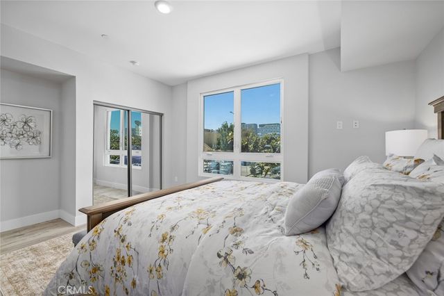 5820 La Mirada Avenue 401, Hollywood, CA 90038