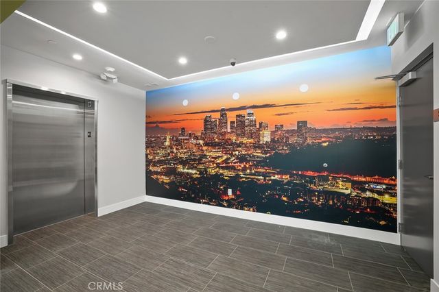 5820 La Mirada Avenue 401, Hollywood, CA 90038