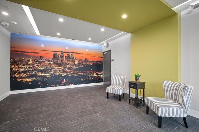 5820 La Mirada Avenue 401, Hollywood, CA 90038
