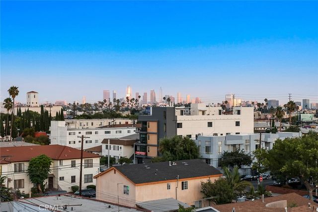 5820 La Mirada Avenue 401, Hollywood, CA 90038