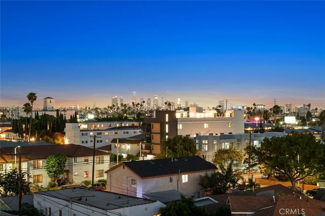 5820 La Mirada Avenue 401, Hollywood, CA 90038