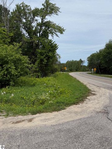 00 E Smedley Road, Traverse City, MI 49684