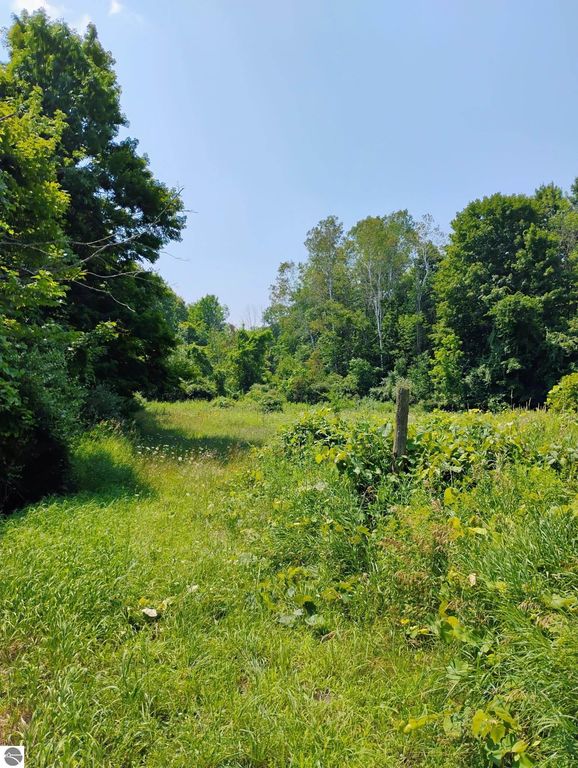 00 E Smedley Road, Traverse City, MI 49684