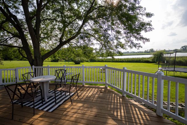 1422 Eagle Ridge Drive, Antioch, IL 60002
