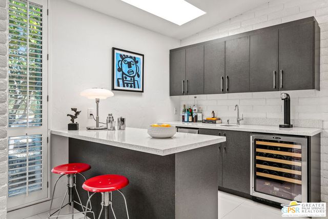 2087 S Toledo Avenue, Palm Springs, CA 92264