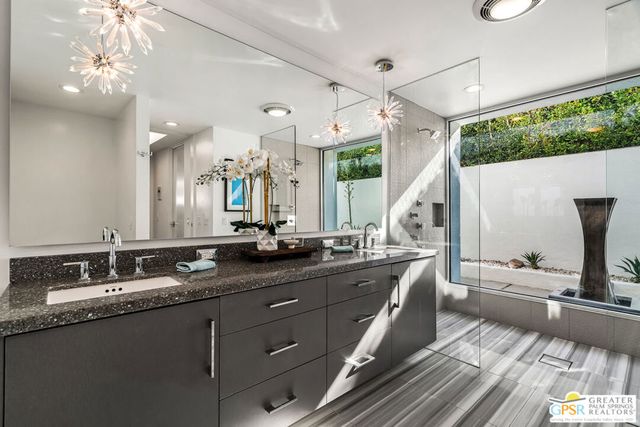 2087 S Toledo Avenue, Palm Springs, CA 92264