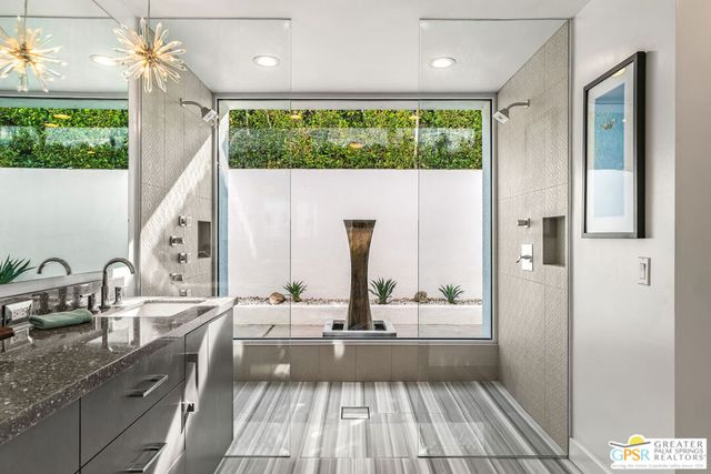 2087 S Toledo Avenue, Palm Springs, CA 92264