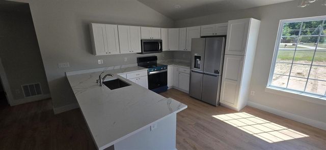 2975 E Valley Road, Adrian, MI 49221