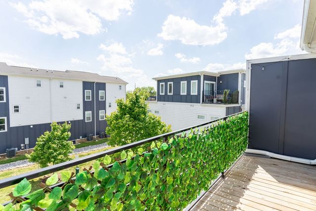 110 Duke St Apt 8, Nashville, TN 37207