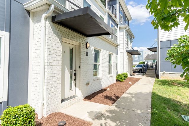 110 Duke St Apt 8, Nashville, TN 37207