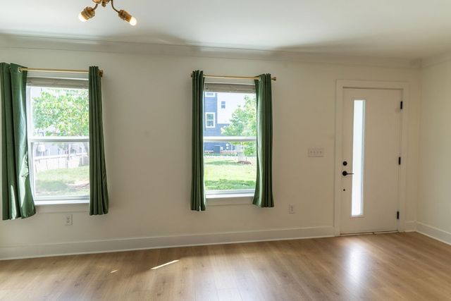 110 Duke St Apt 8, Nashville, TN 37207