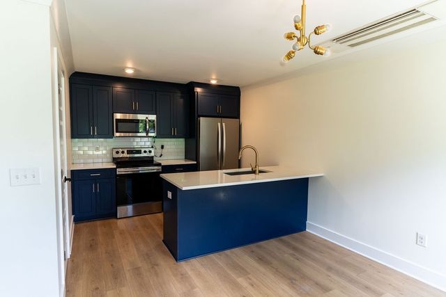 110 Duke St Apt 8, Nashville, TN 37207