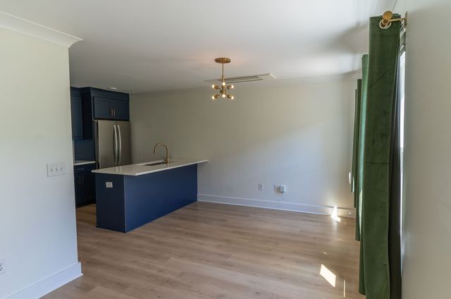110 Duke St Apt 8, Nashville, TN 37207