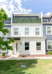 110 Duke St Apt 8, Nashville, TN 37207