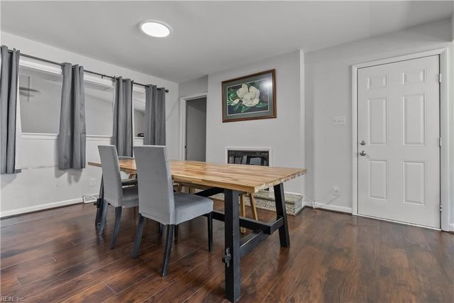 624 Rock DR, Chesapeake, VA 23323